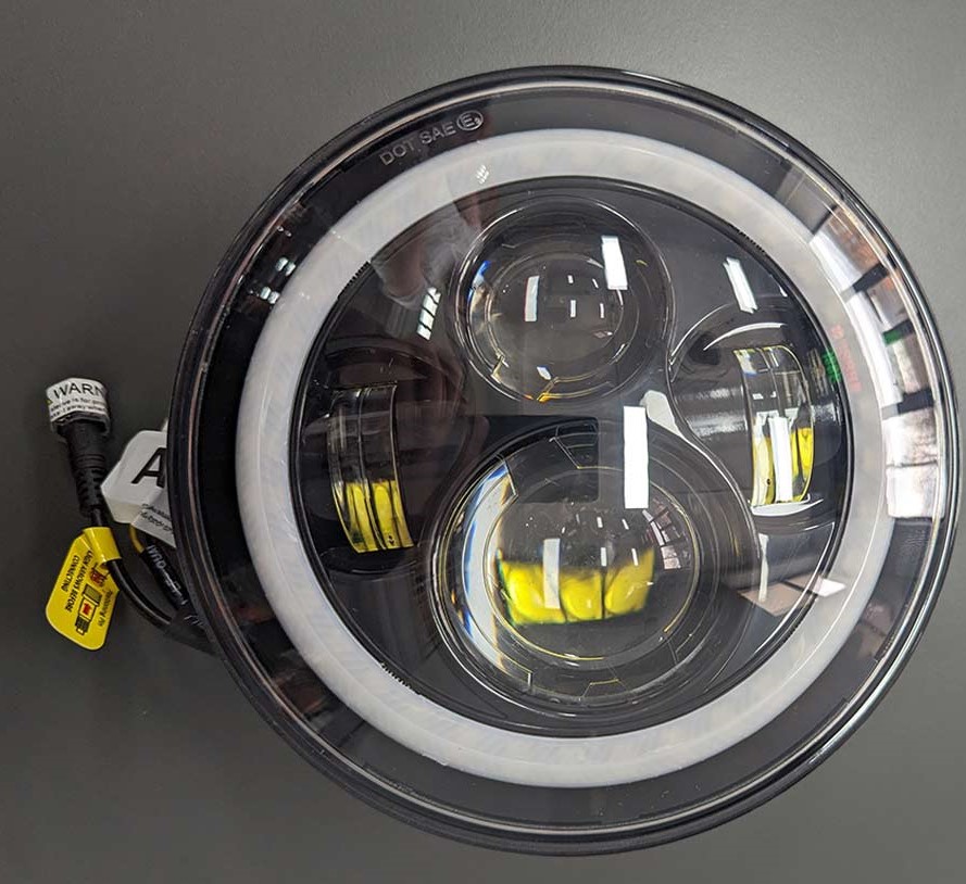 ფარი WRANGLER 2007-2017 წინა მულტი ფერებში (RGB) კომპლექტი